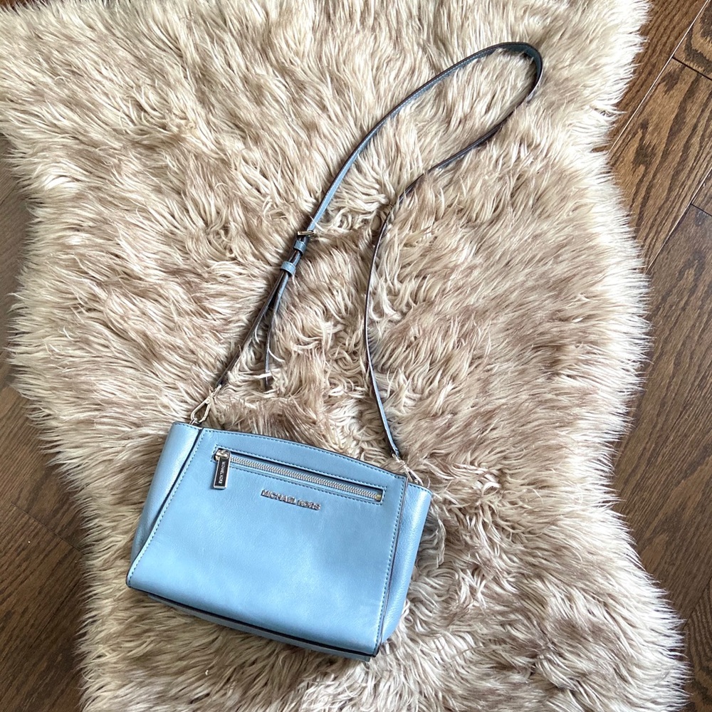 💙Authentic Michael Kors Crossbody Bag